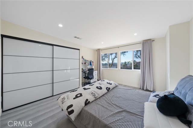 MLS #WS25254944 image #26