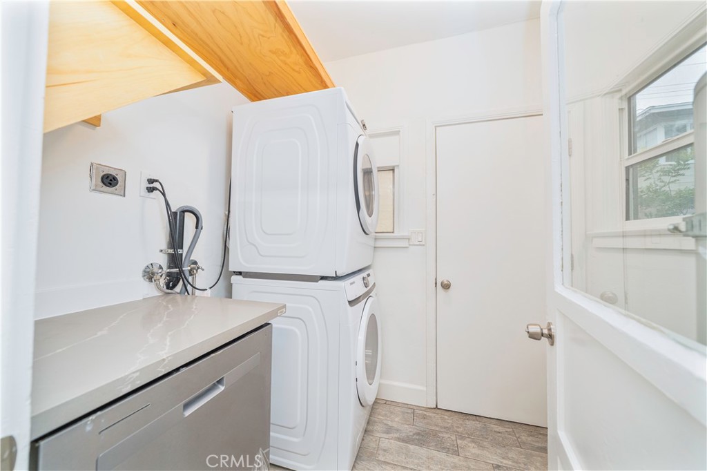 MLS #WS25254998 image #13