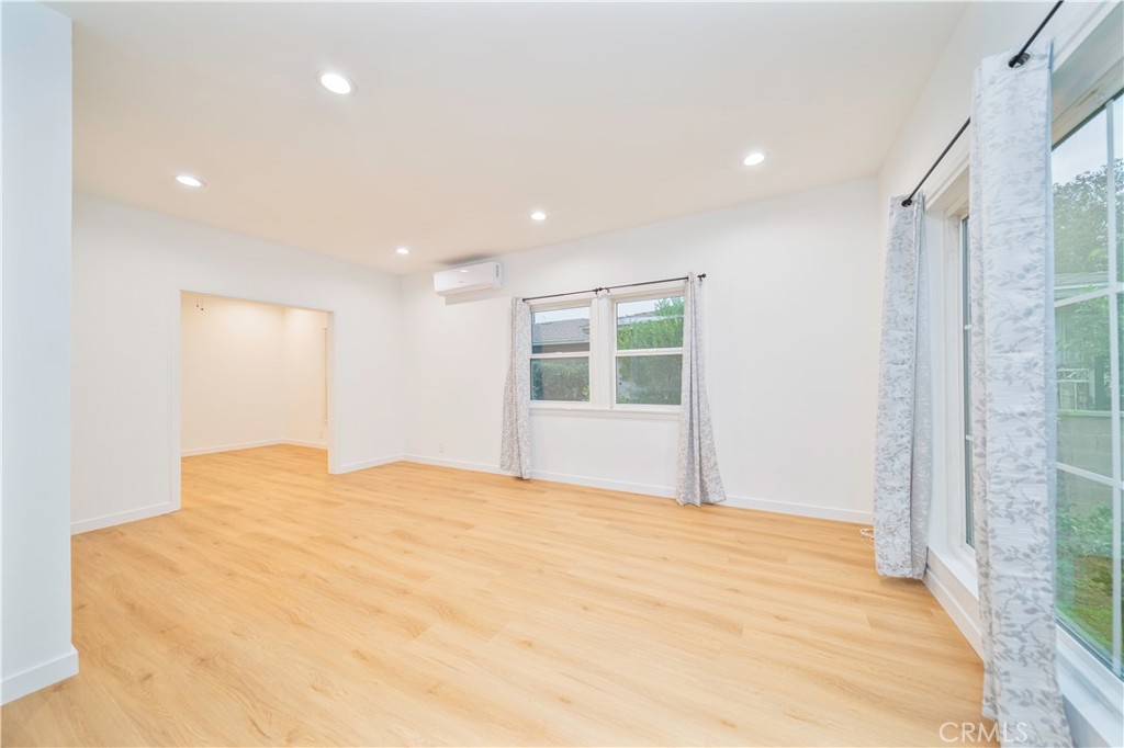 MLS #WS25254998 image #4