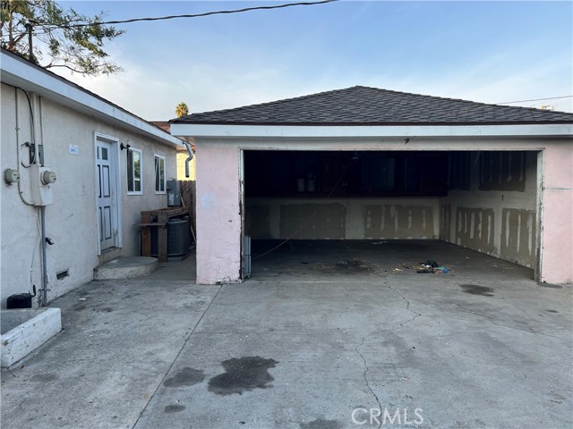 MLS #WS25255022 image #2