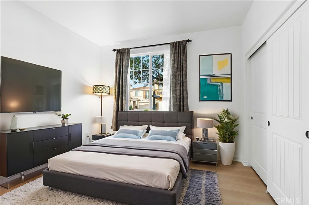 MLS #WS25255280 image #14