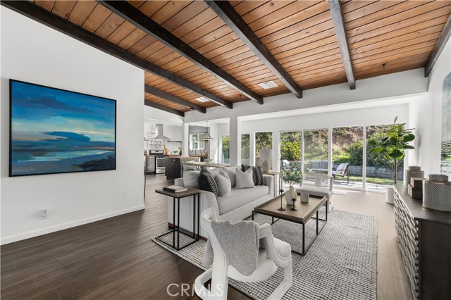 MLS #WS25255472 image #10