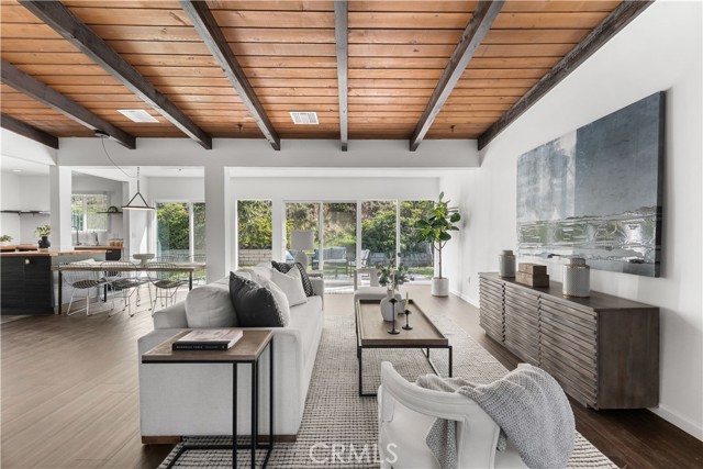 MLS #WS25255472 image #9