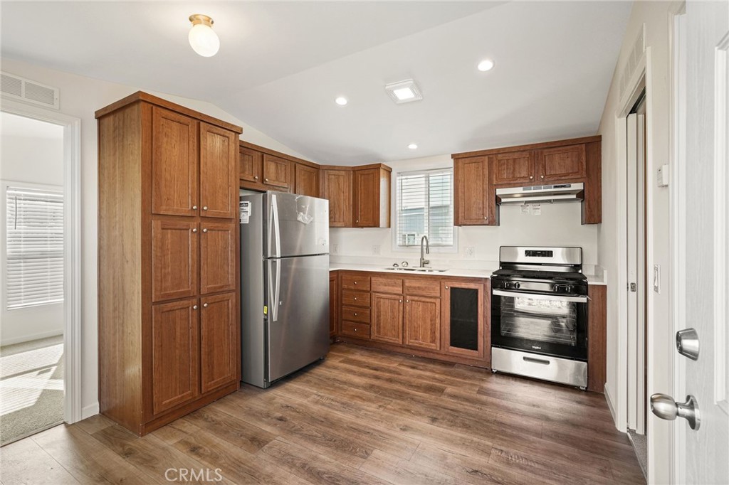 MLS #WS25255512 image #4