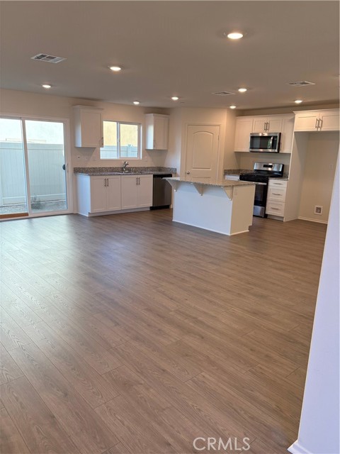 MLS #WS25255532 image #1