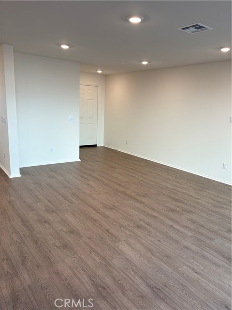 MLS #WS25255532 image #6