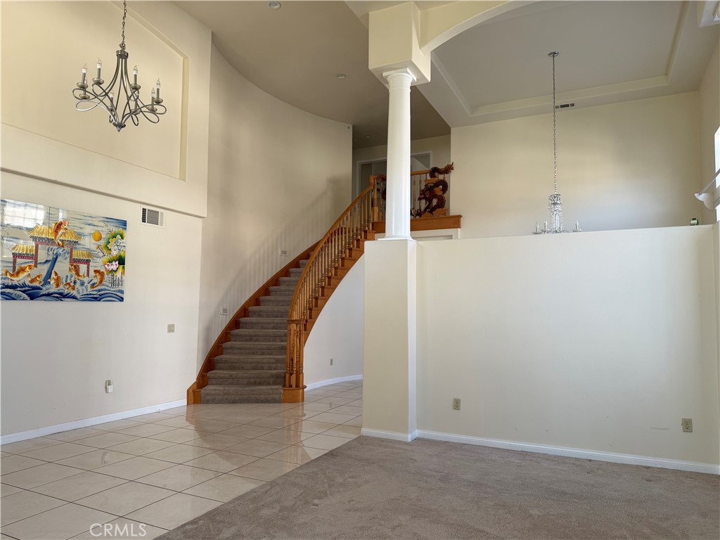 MLS #WS25255568 image #1