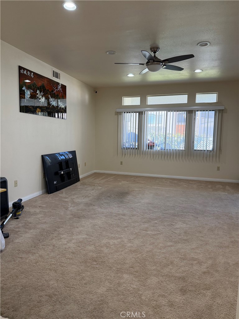 MLS #WS25255568 image #20