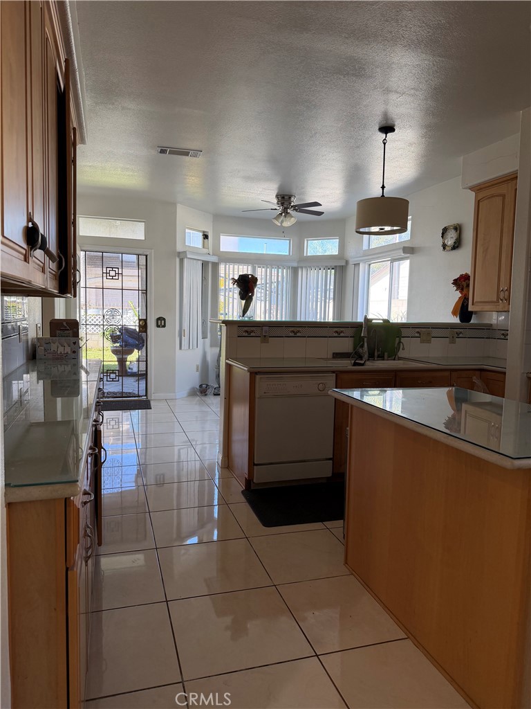 MLS #WS25255568 image #23