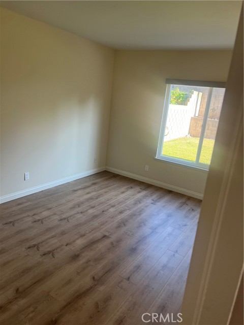 MLS #WS25255805 image #10