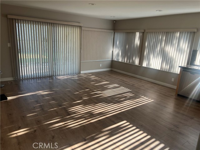 MLS #WS25255805 image #5