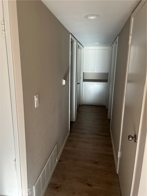 MLS #WS25255805 image #8