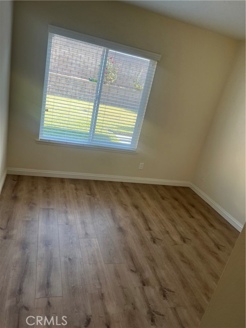 MLS #WS25255805 image #9