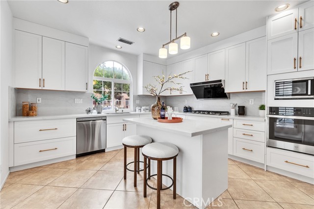 MLS #WS25255833 image #3