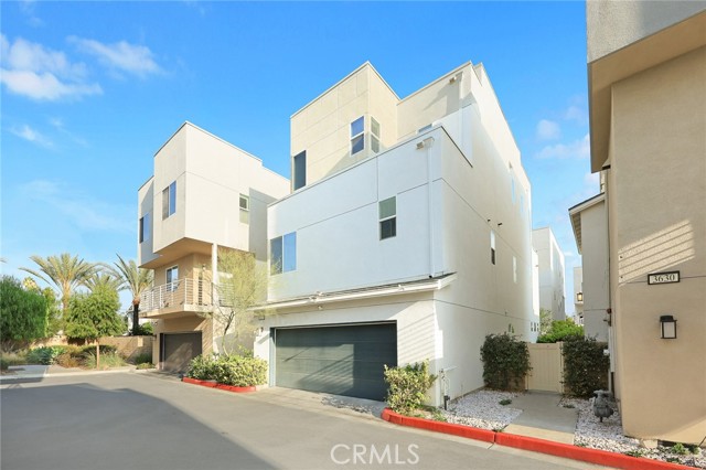 MLS #WS25255856 image #1