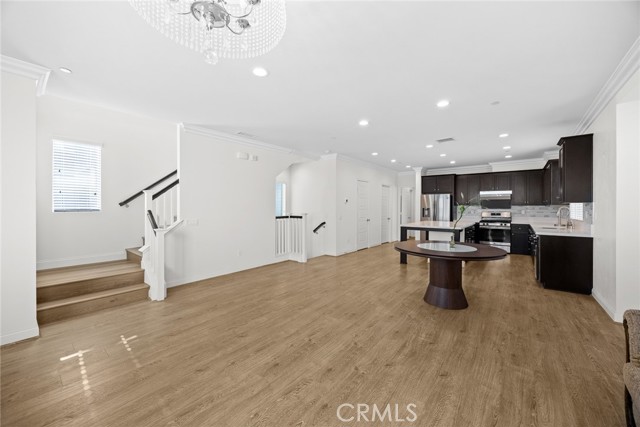 MLS #WS25255856 image #11