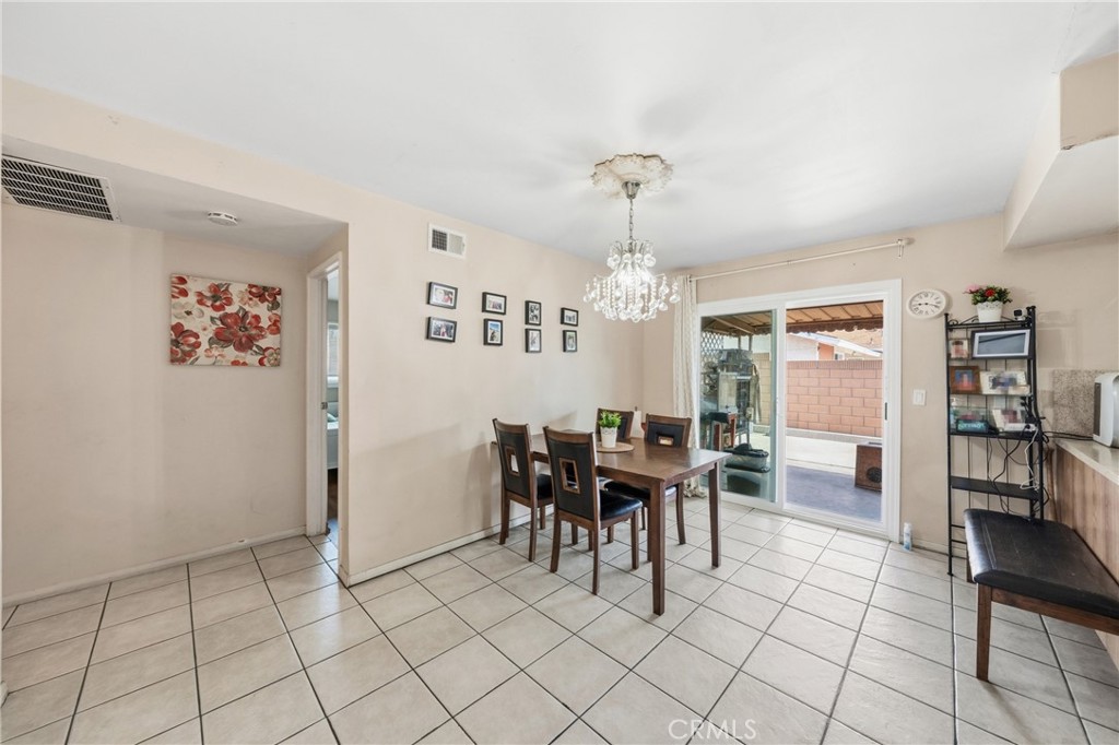 MLS #WS25255923 image #10