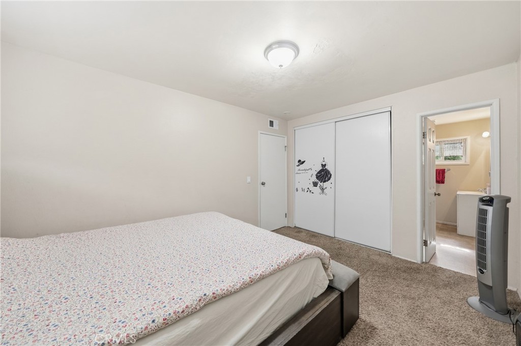 MLS #WS25255923 image #14