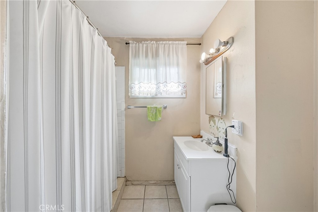 MLS #WS25255923 image #16