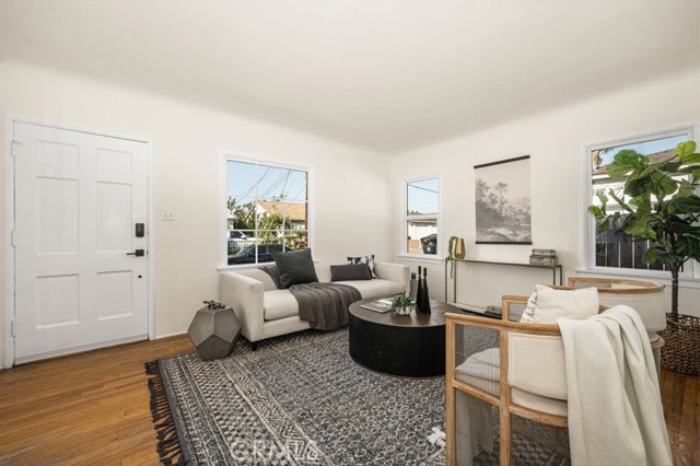 MLS #WS25256308 image #3