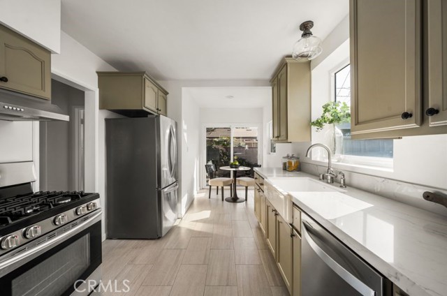 MLS #WS25256308 image #5