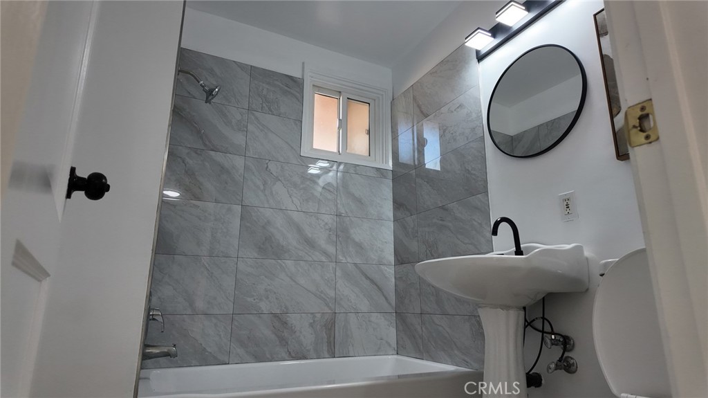 MLS #WS25256326 image #26