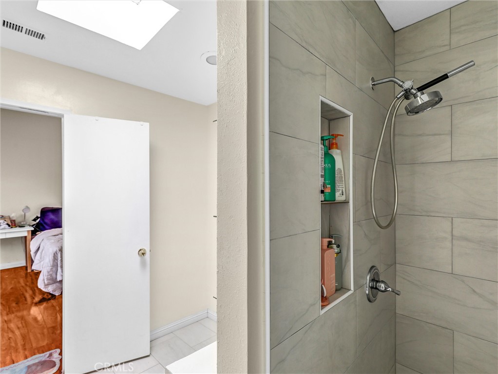 MLS #WS25256423 image #20