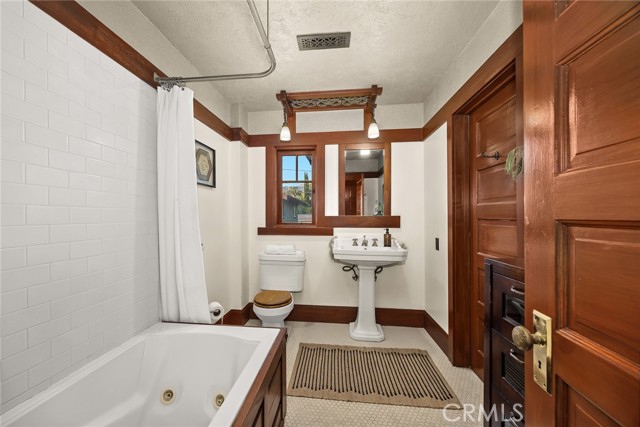 MLS #WS25256710 image #18