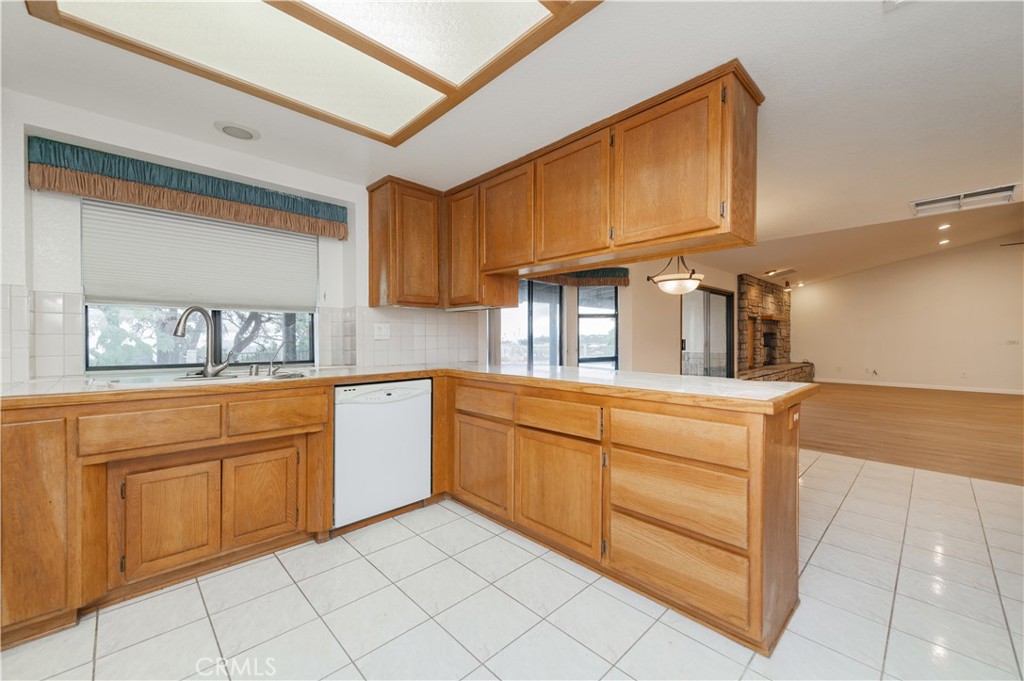 MLS #WS25256729 image #29