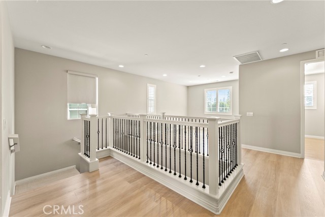 MLS #WS25256763 image #12