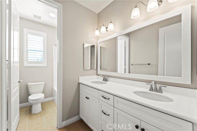 MLS #WS25256763 image #14