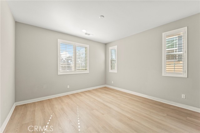 MLS #WS25256763 image #16