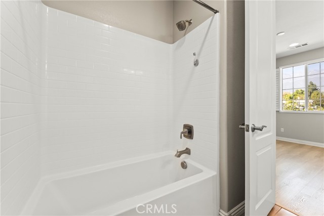 MLS #WS25256763 image #28