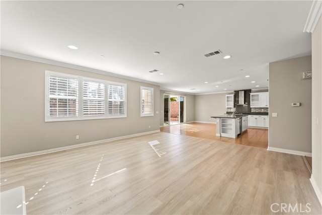 MLS #WS25256763 image #5