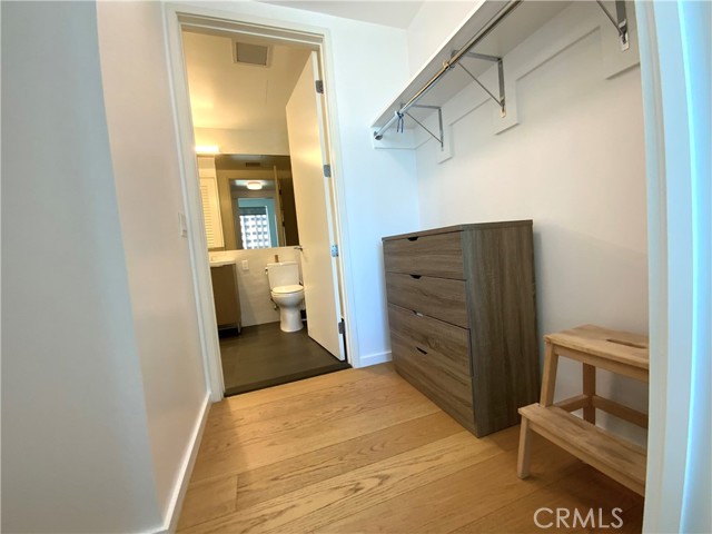 MLS #WS25256831 image #8