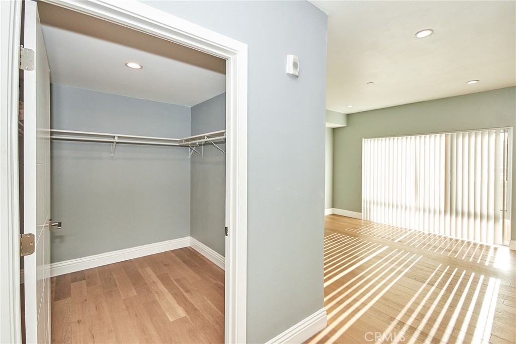 MLS #WS25256948 image #10