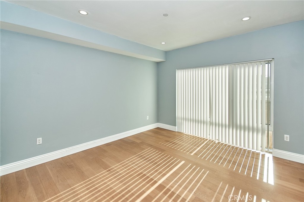 MLS #WS25256948 image #9