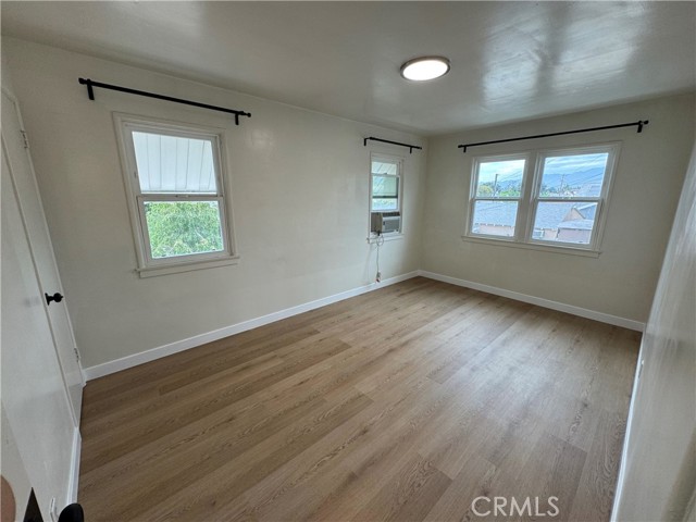 MLS #WS25256970 image #8