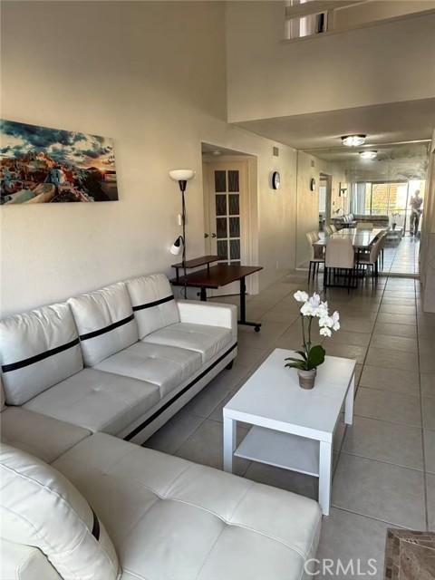 MLS #WS25256974 image #4