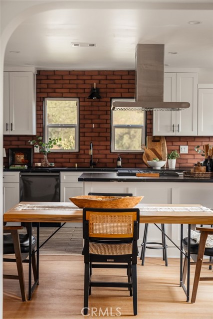 MLS #WS25257186 image #11