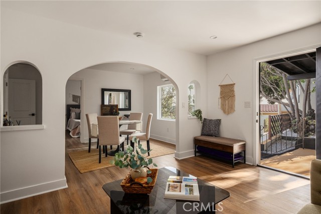 MLS #WS25257186 image #32