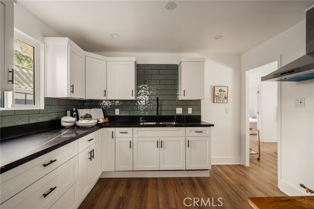 MLS #WS25257186 image #40