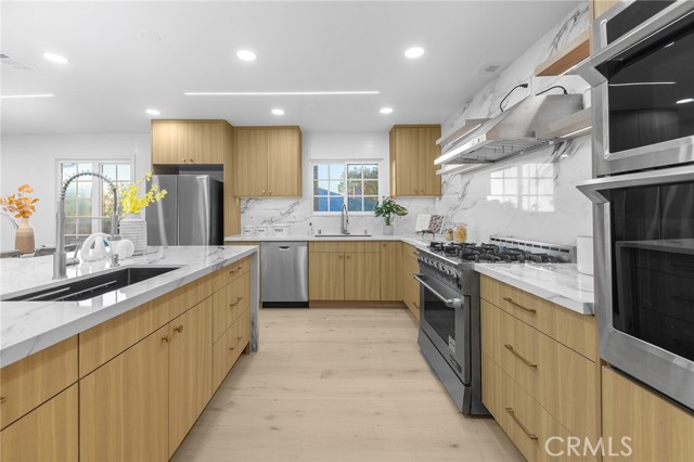 MLS #WS25257278 image #20