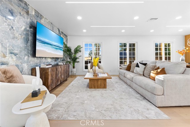 MLS #WS25257278 image #4