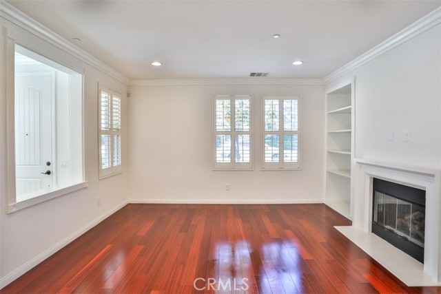 MLS #WS25257288 image #3