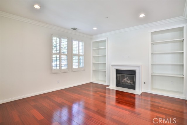 MLS #WS25257288 image #4