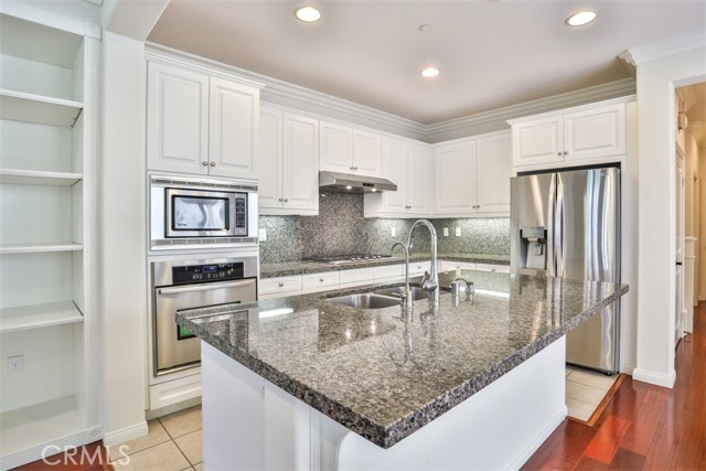 MLS #WS25257288 image #8