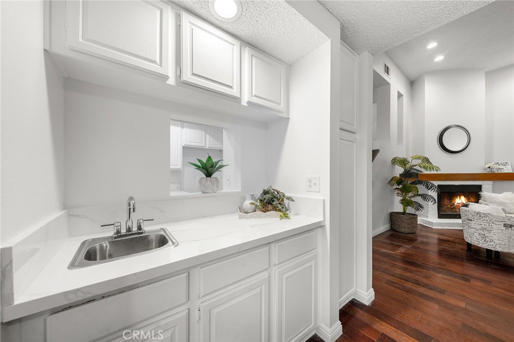 MLS #WS25257314 image #2