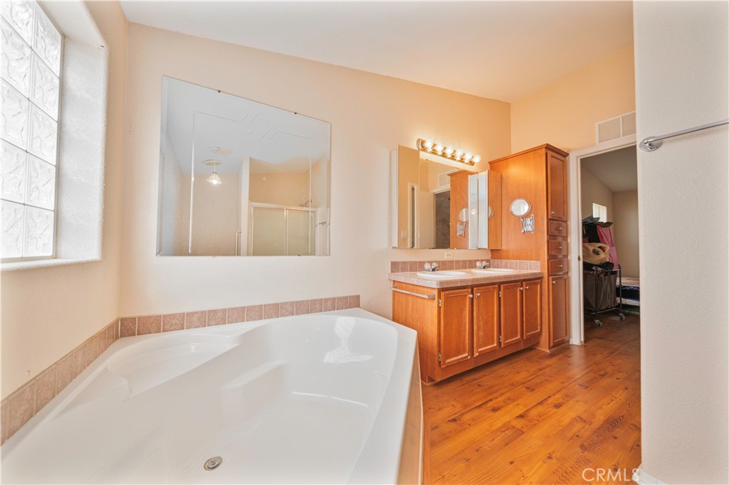 MLS #WS25257636 image #11