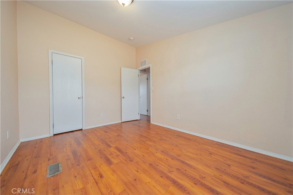 MLS #WS25257636 image #15